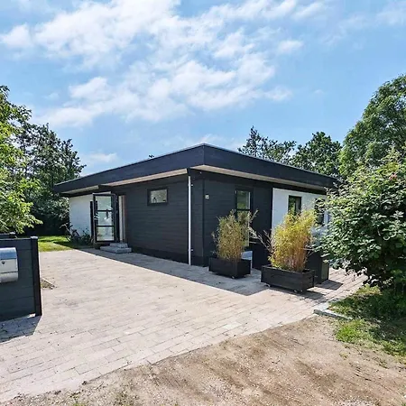 Beachfront Bliss In Kegnaes Ferienhaus *